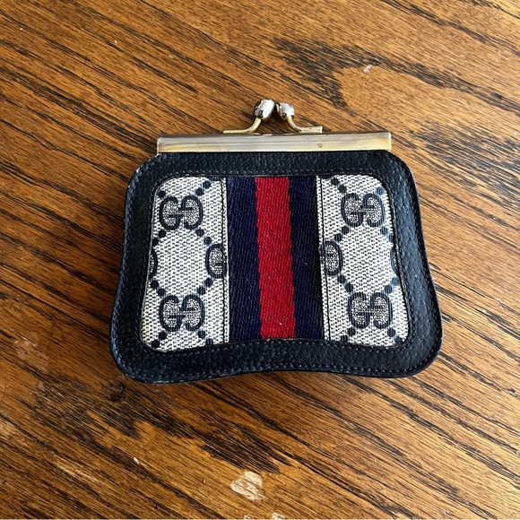 Gucci Vintage Sherry Line Gamaguchi Monogram Kisslock Coin Wallet